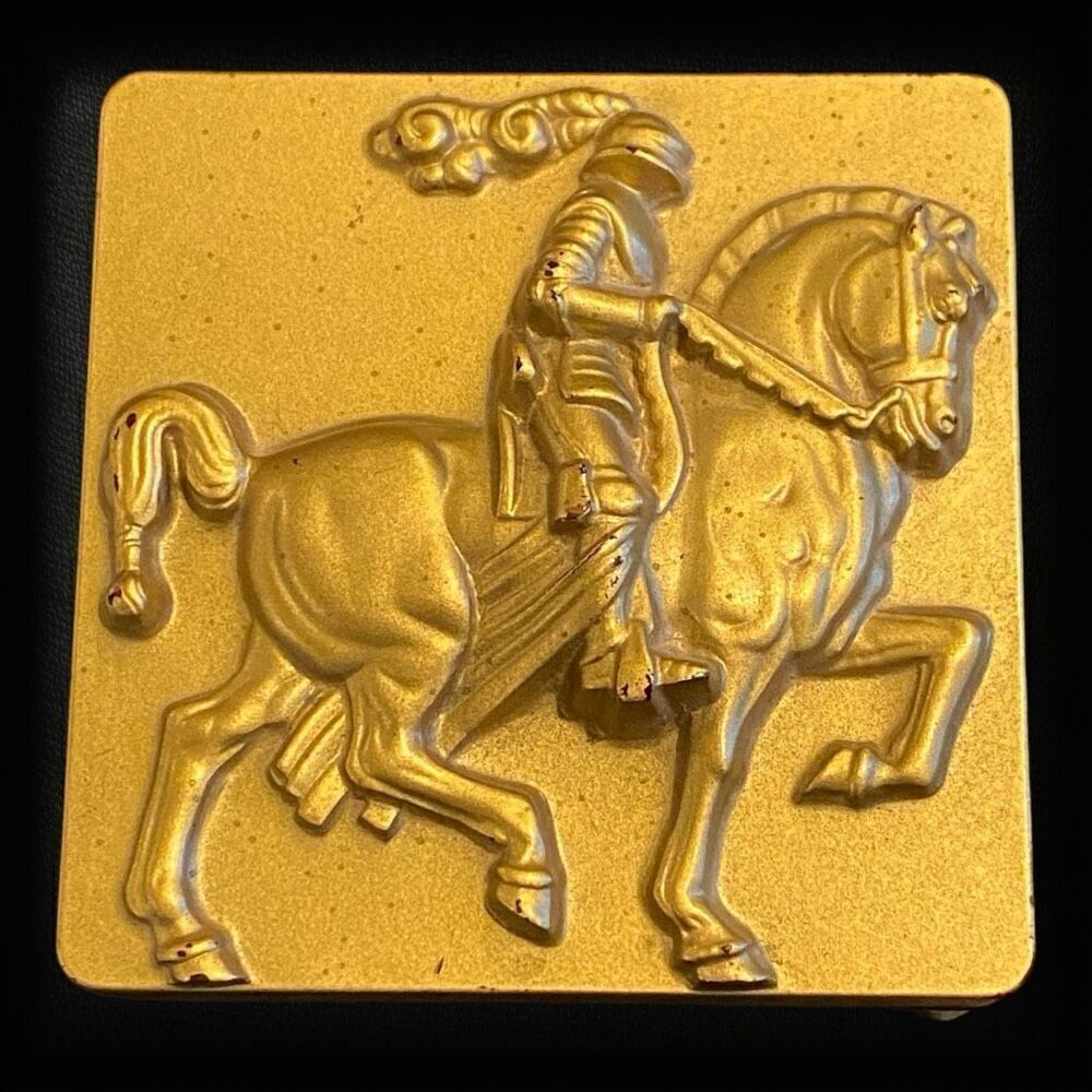 Bakelite Hickok Dresser Box Trinket Horse Knight
